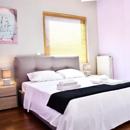 βright Walled Designed In Glyfada Center شقة أثينا