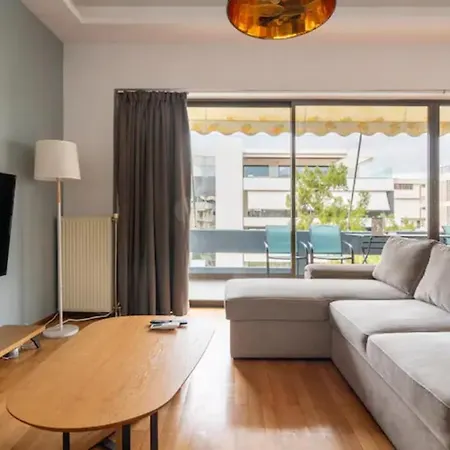 شقة βright Walled Designed In Glyfada Center *